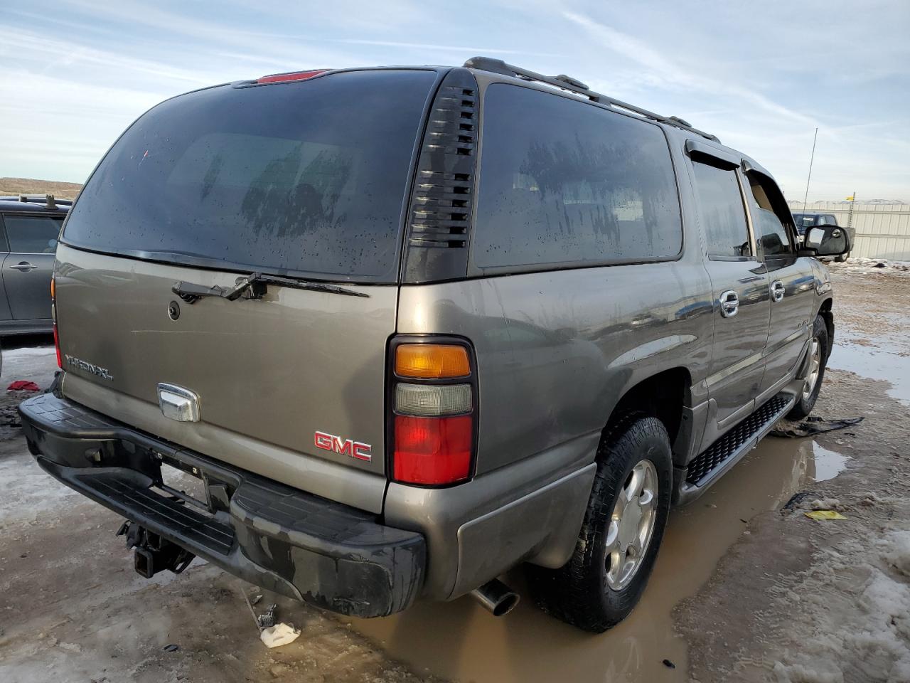 Photo 2 VIN: 1GKFK66UX5J149569 - GMC YUKON 