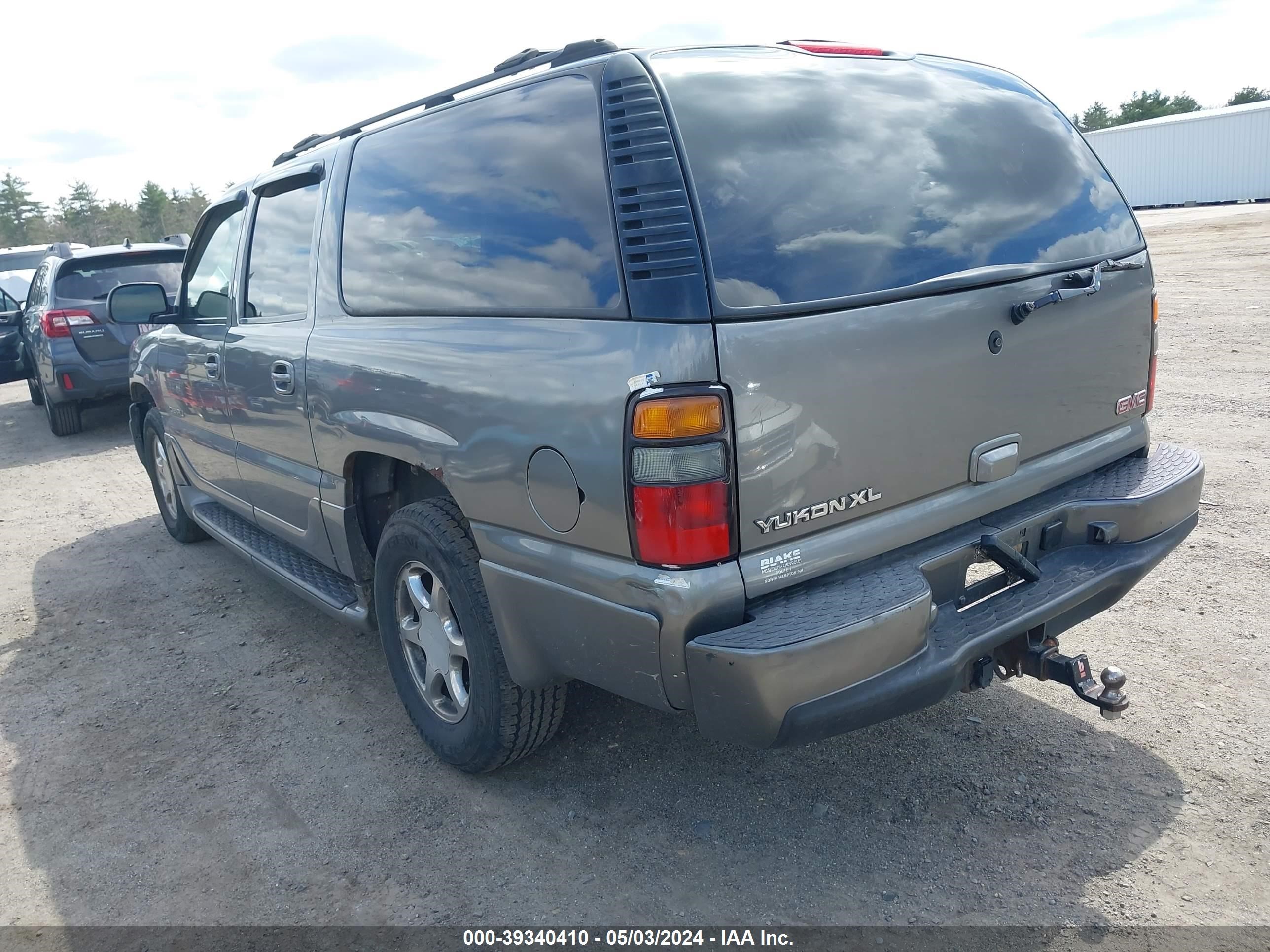 Photo 2 VIN: 1GKFK66UX5J169160 - GMC NULL 