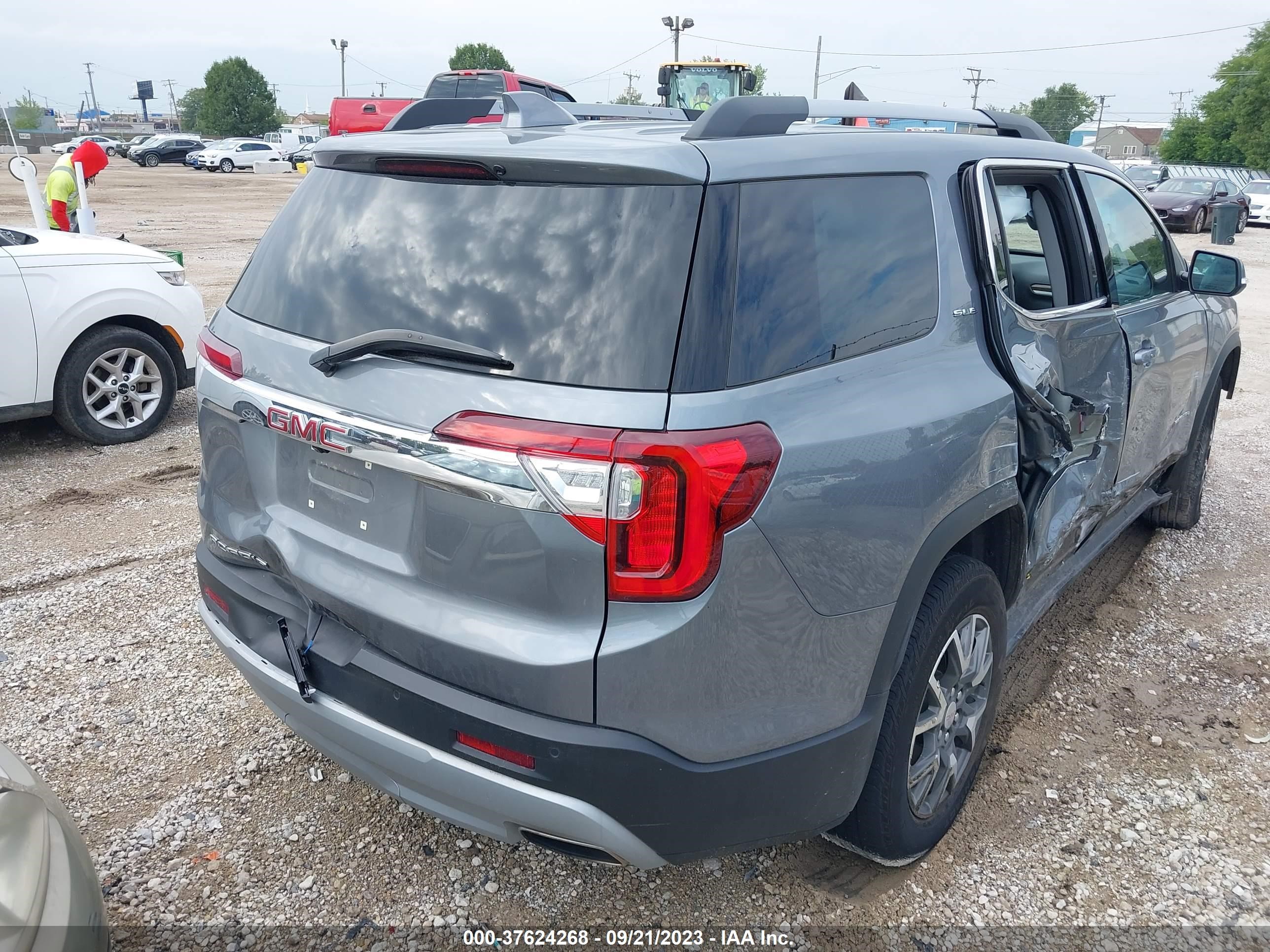 Photo 3 VIN: 1GKKNKL46NZ104388 - GMC ACADIA 