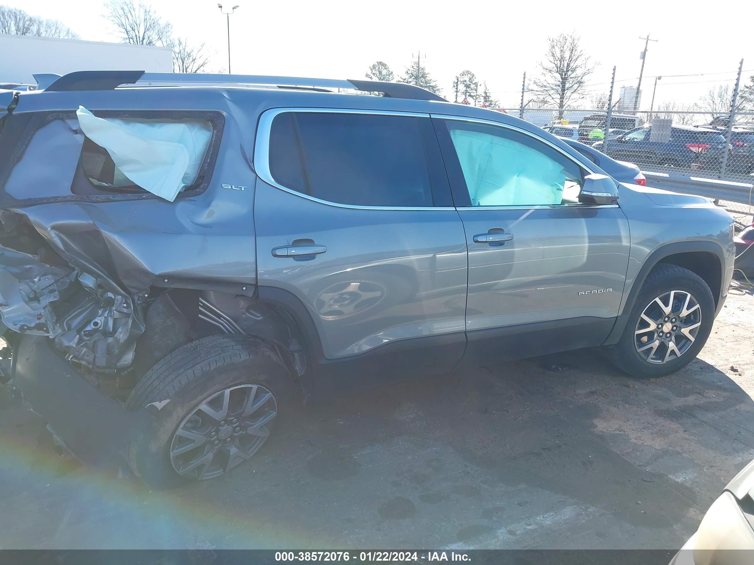 Photo 13 VIN: 1GKKNML44PZ168573 - GMC ACADIA 