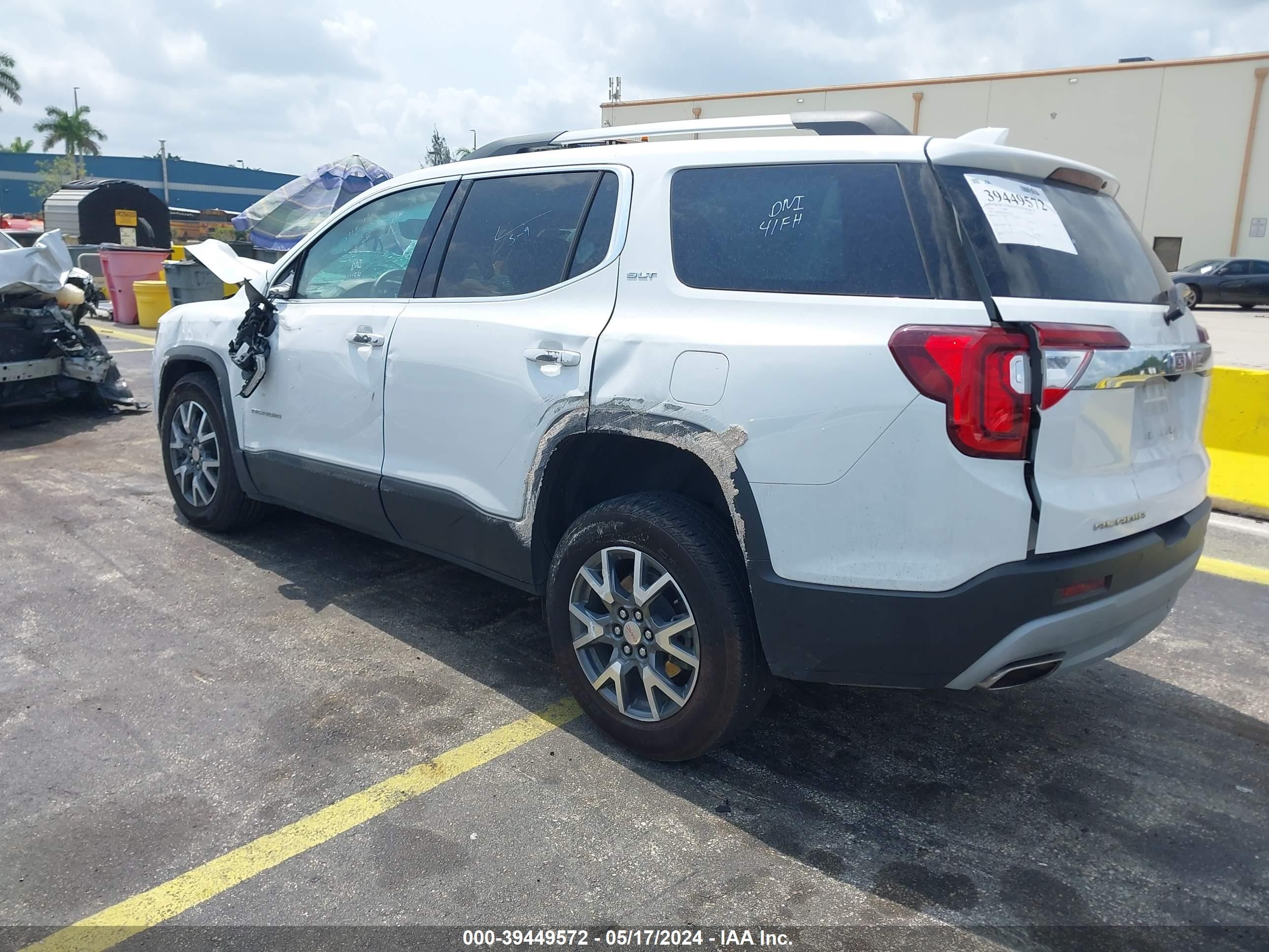 Photo 2 VIN: 1GKKNML47PZ154425 - GMC ACADIA 