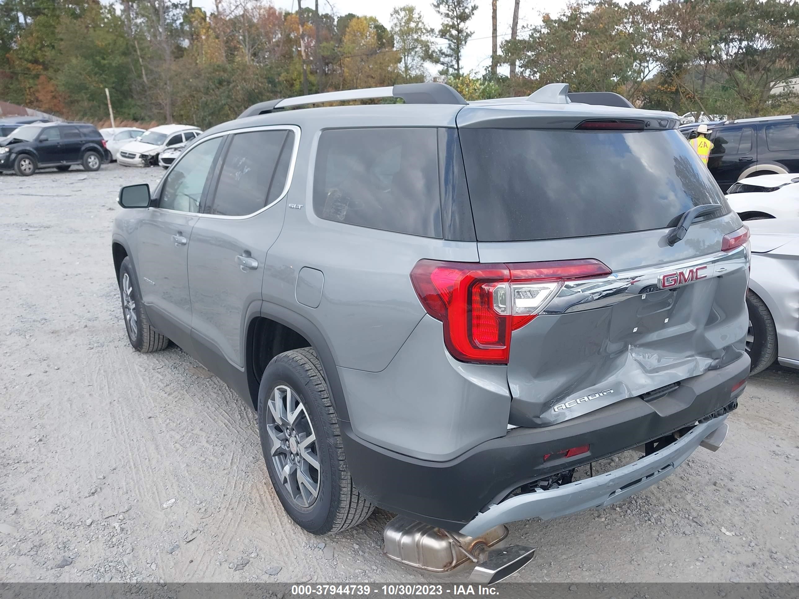 Photo 2 VIN: 1GKKNML4XPZ252915 - GMC ACADIA 