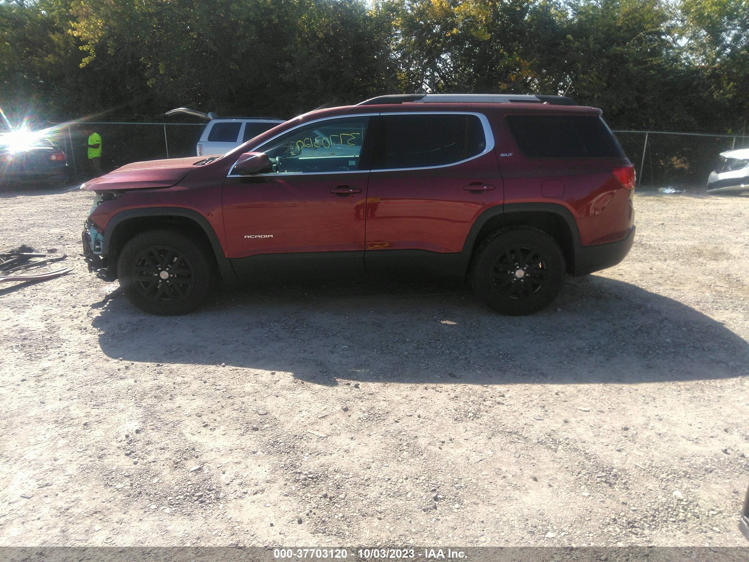 Photo 14 VIN: 1GKKNMLAXJZ210113 - GMC ACADIA 