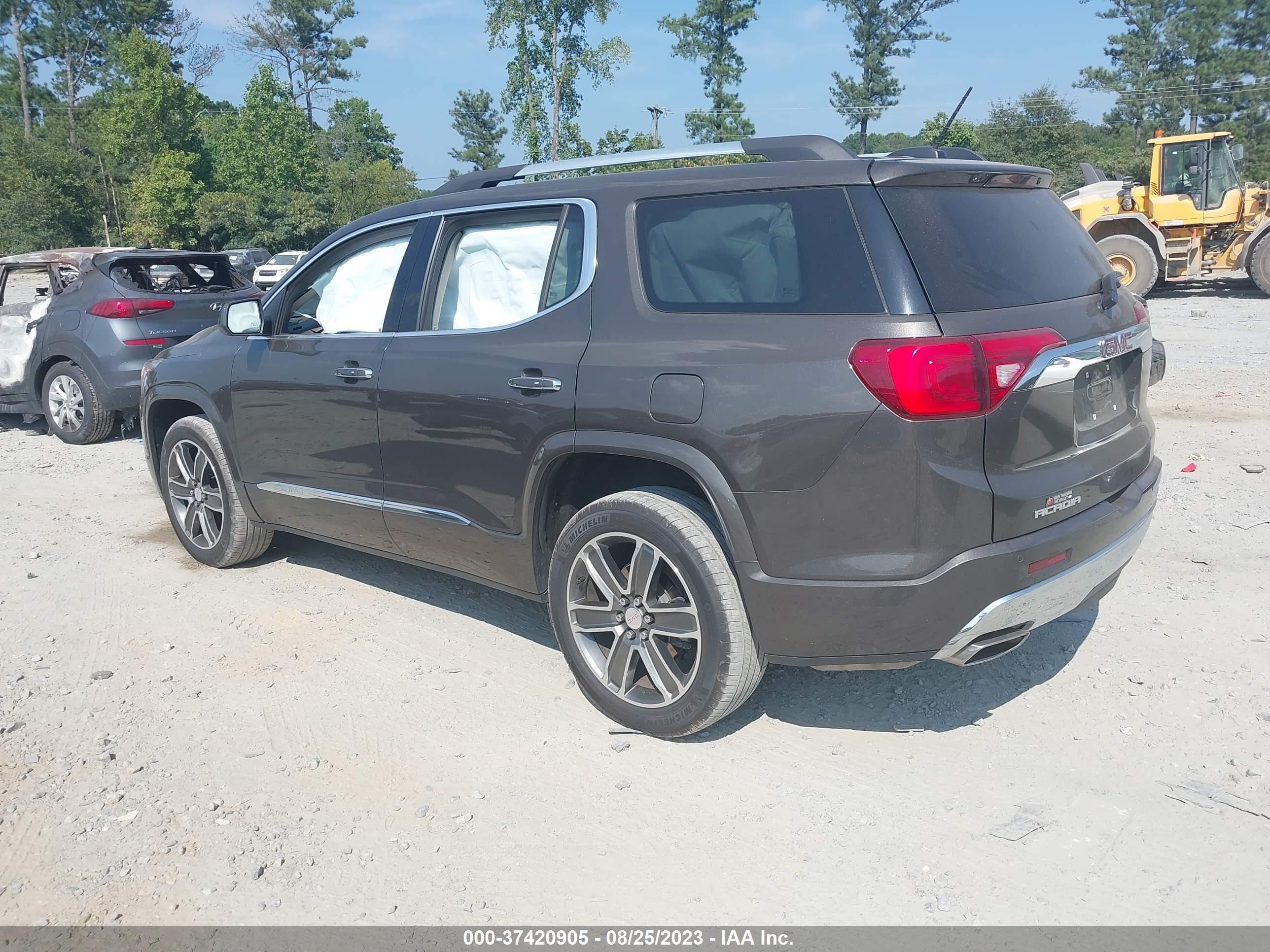 Photo 2 VIN: 1GKKNPLS8KZ179486 - GMC ACADIA 