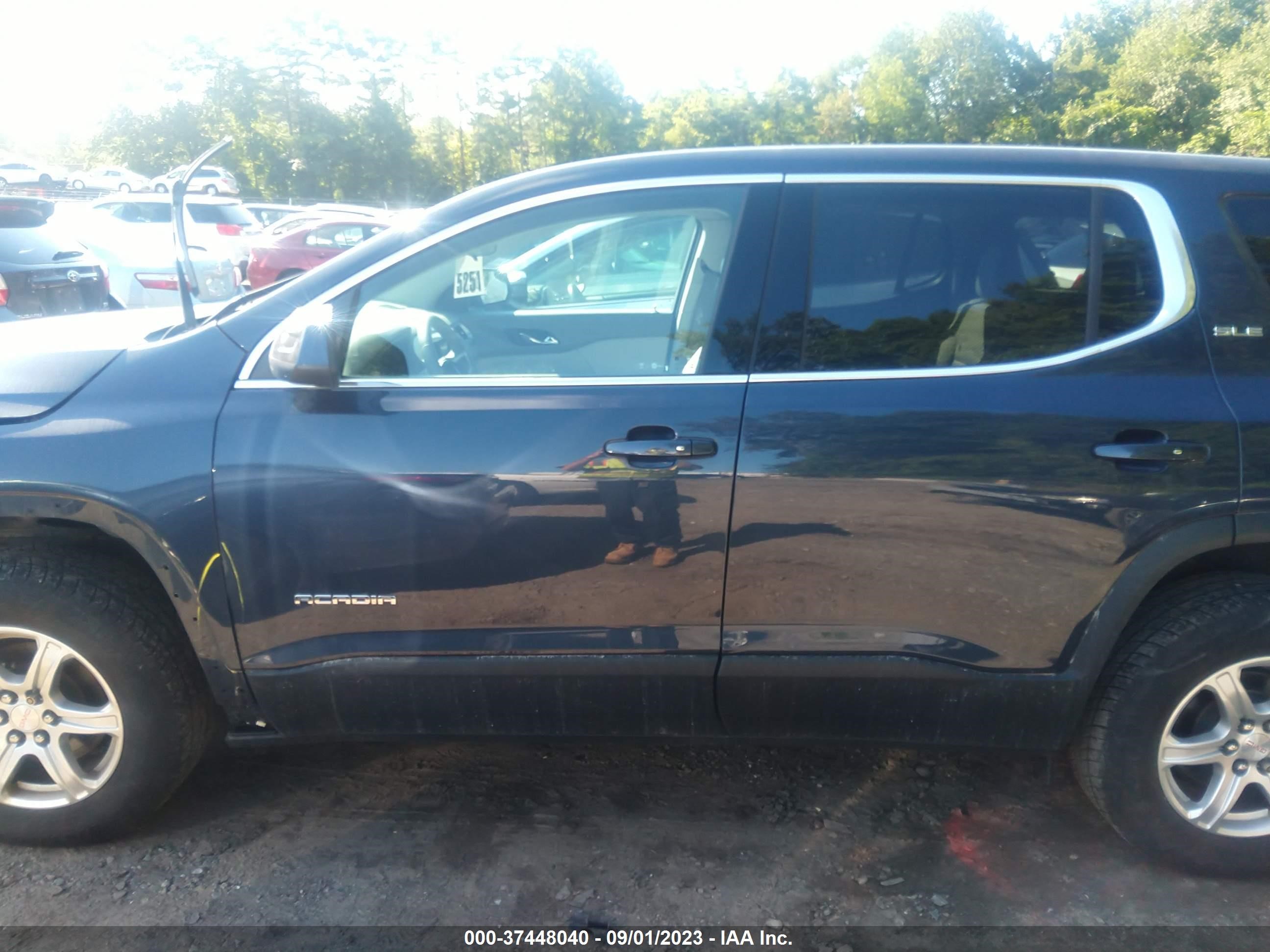 Photo 13 VIN: 1GKKNRLA0JZ222848 - GMC ACADIA 