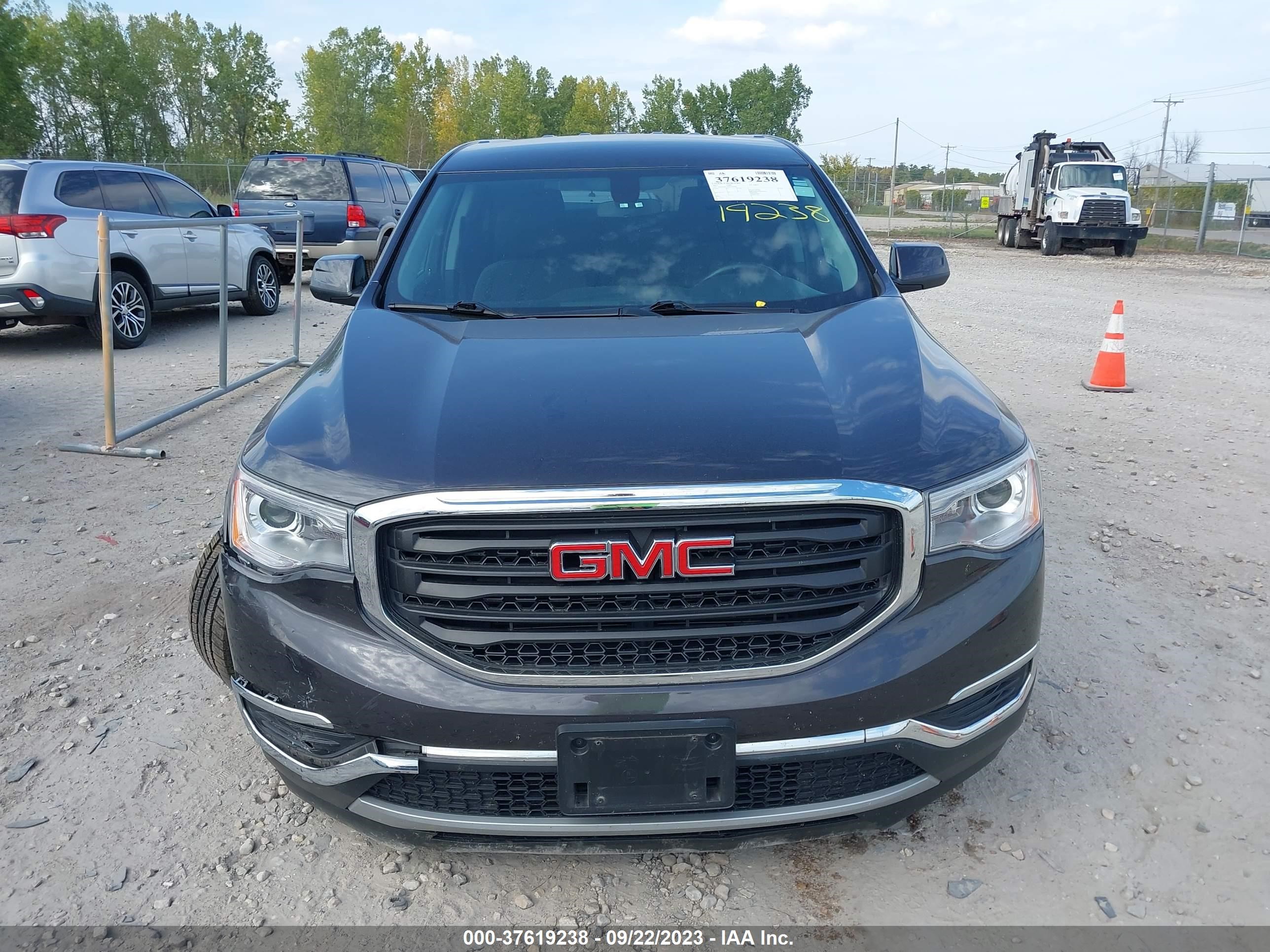 Photo 11 VIN: 1GKKNRLA6HZ260028 - GMC ACADIA 