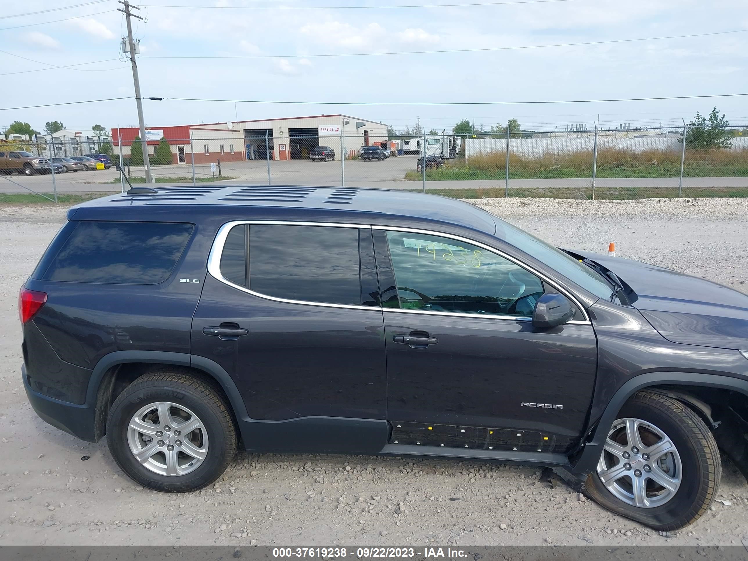 Photo 12 VIN: 1GKKNRLA6HZ260028 - GMC ACADIA 