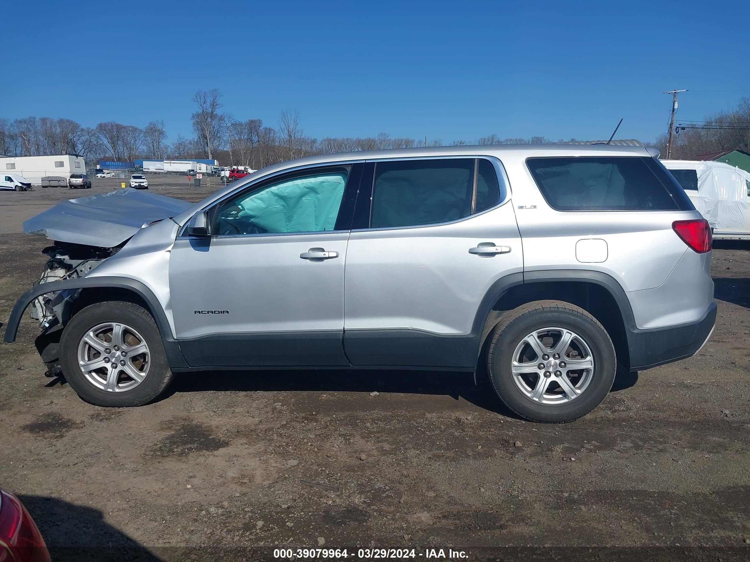 Photo 12 VIN: 1GKKNRLA9HZ172879 - GMC ACADIA 