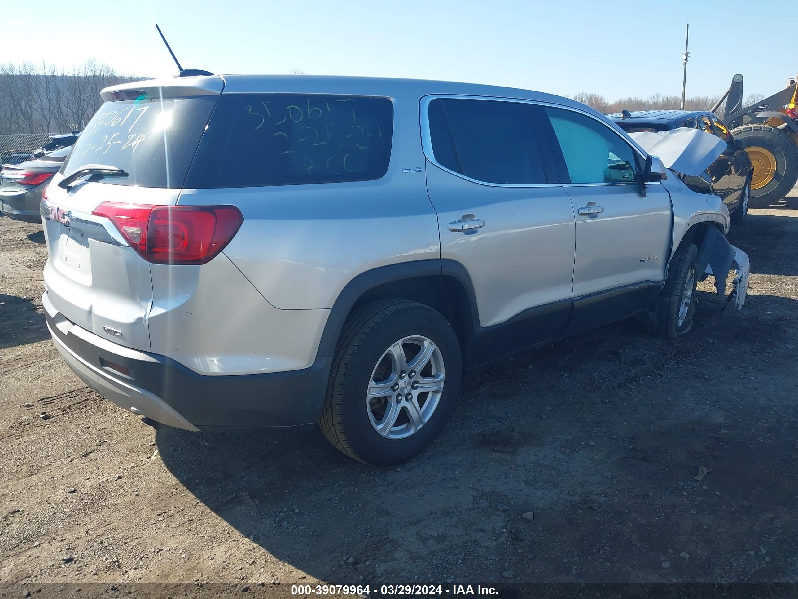 Photo 3 VIN: 1GKKNRLA9HZ172879 - GMC ACADIA 