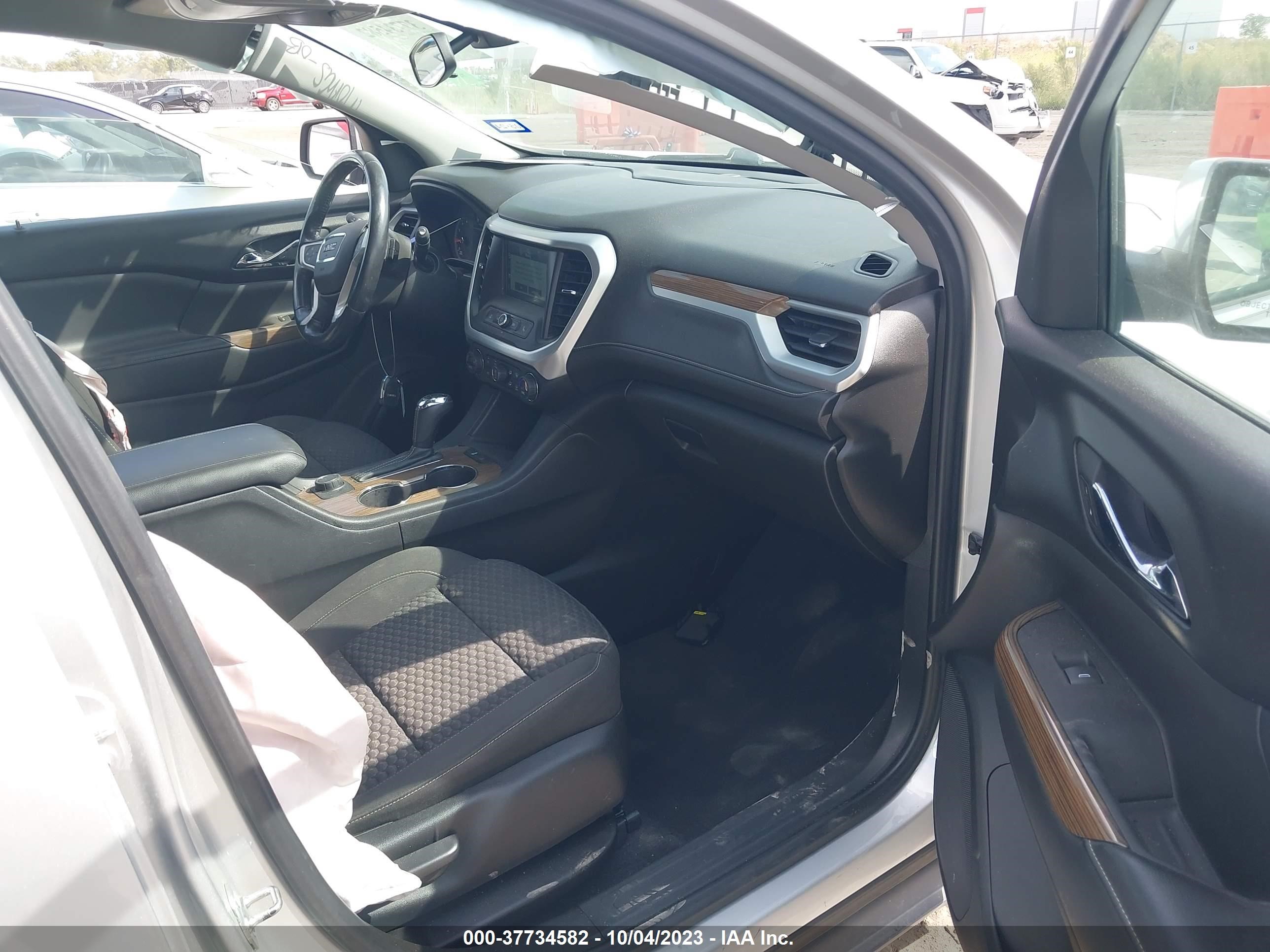 Photo 4 VIN: 1GKKNRLS0JZ162675 - GMC ACADIA 