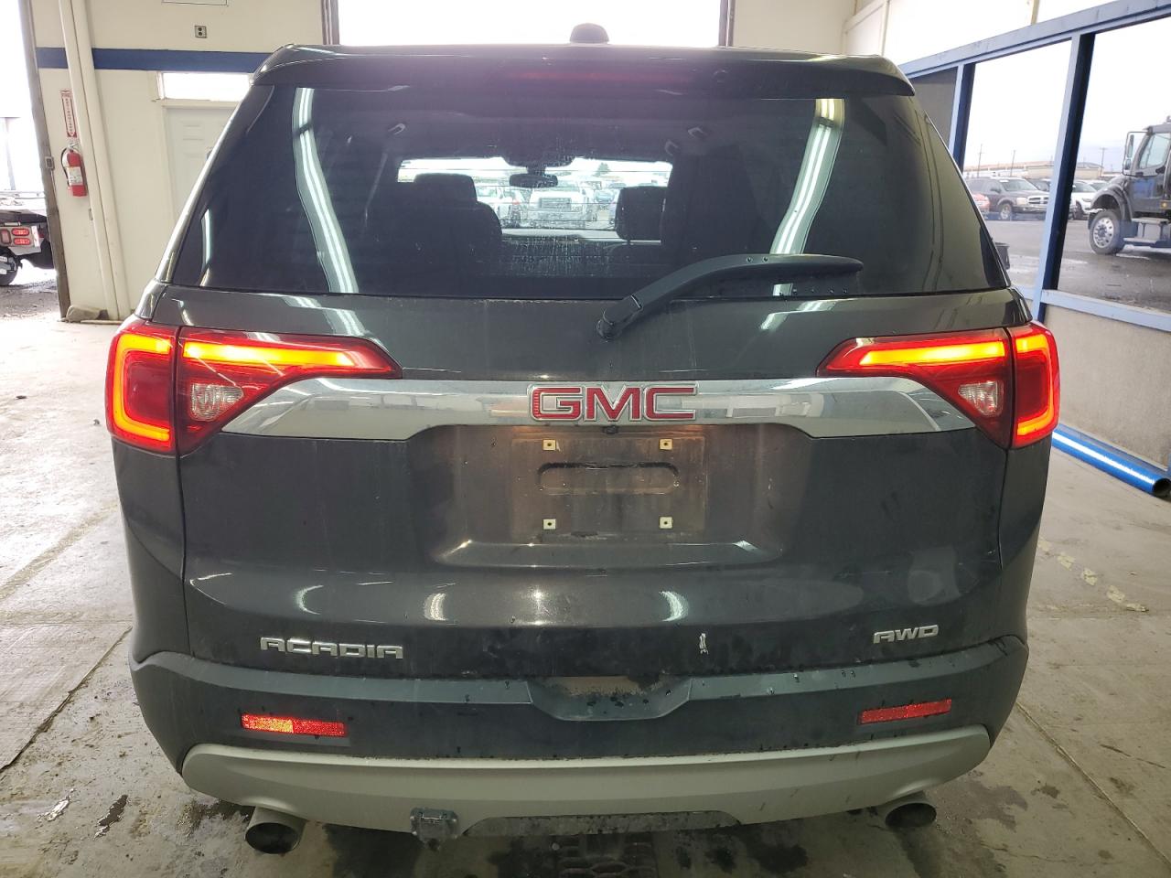 Photo 5 VIN: 1GKKNRLSXJZ118182 - GMC ACADIA 