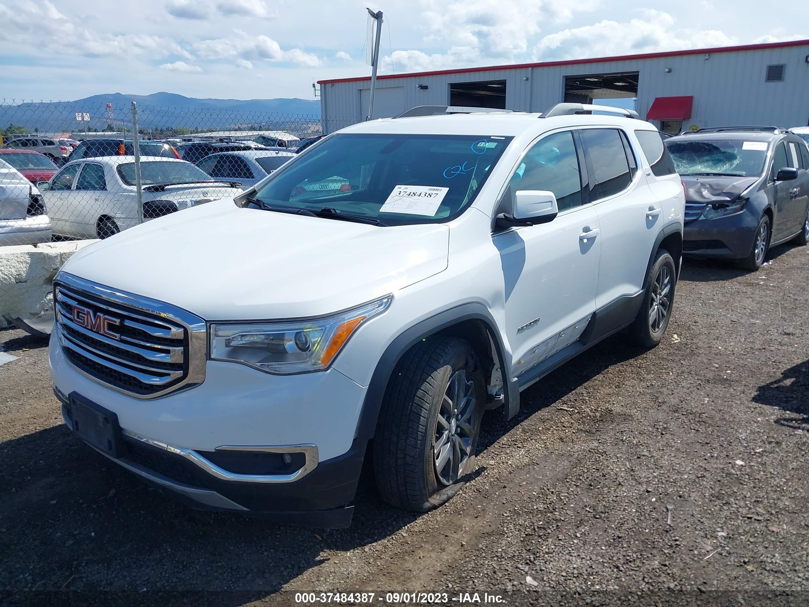 Photo 1 VIN: 1GKKNULS0JZ183836 - GMC ACADIA 