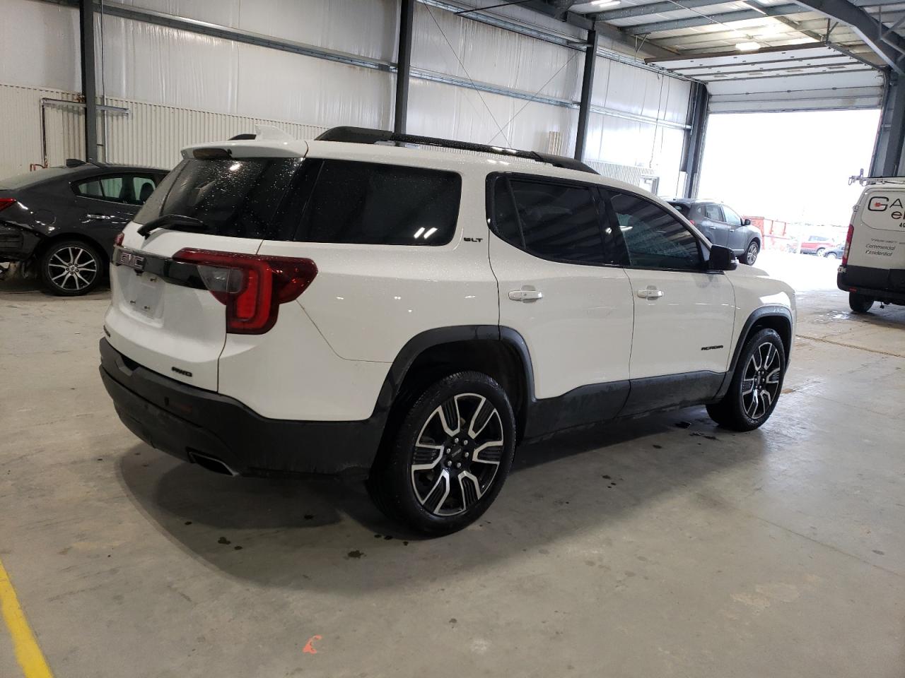 Photo 2 VIN: 1GKKNULS1MZ181789 - GMC ACADIA 