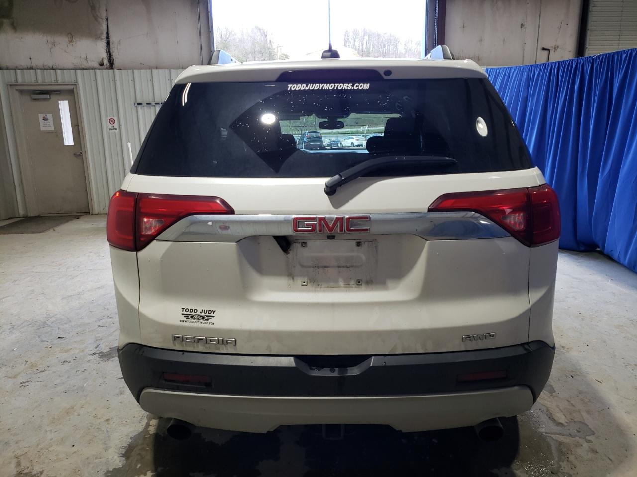 Photo 5 VIN: 1GKKNULS2HZ301797 - GMC ACADIA 