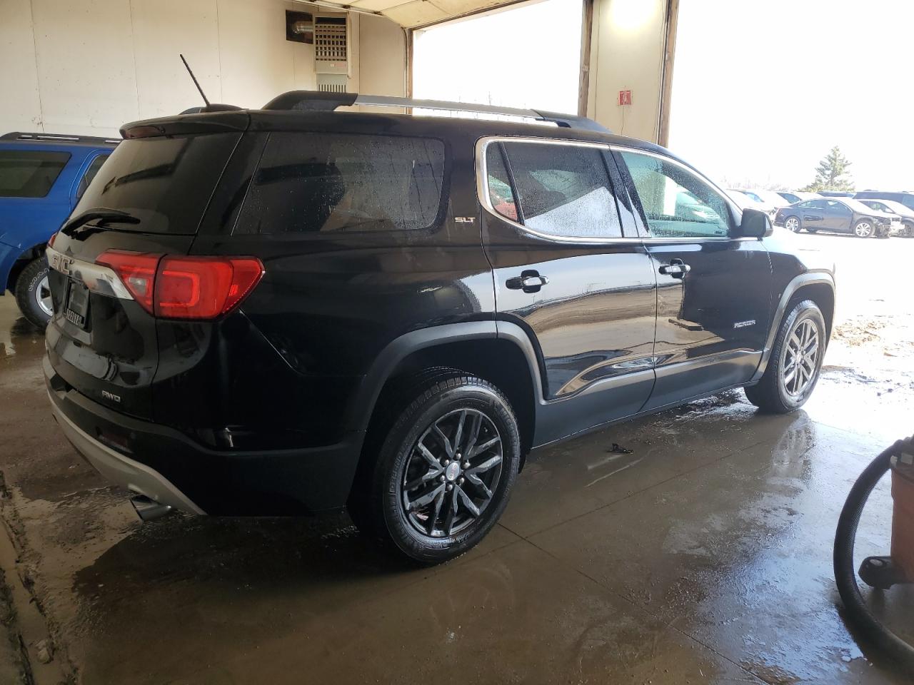 Photo 2 VIN: 1GKKNULS4HZ312459 - GMC ACADIA 