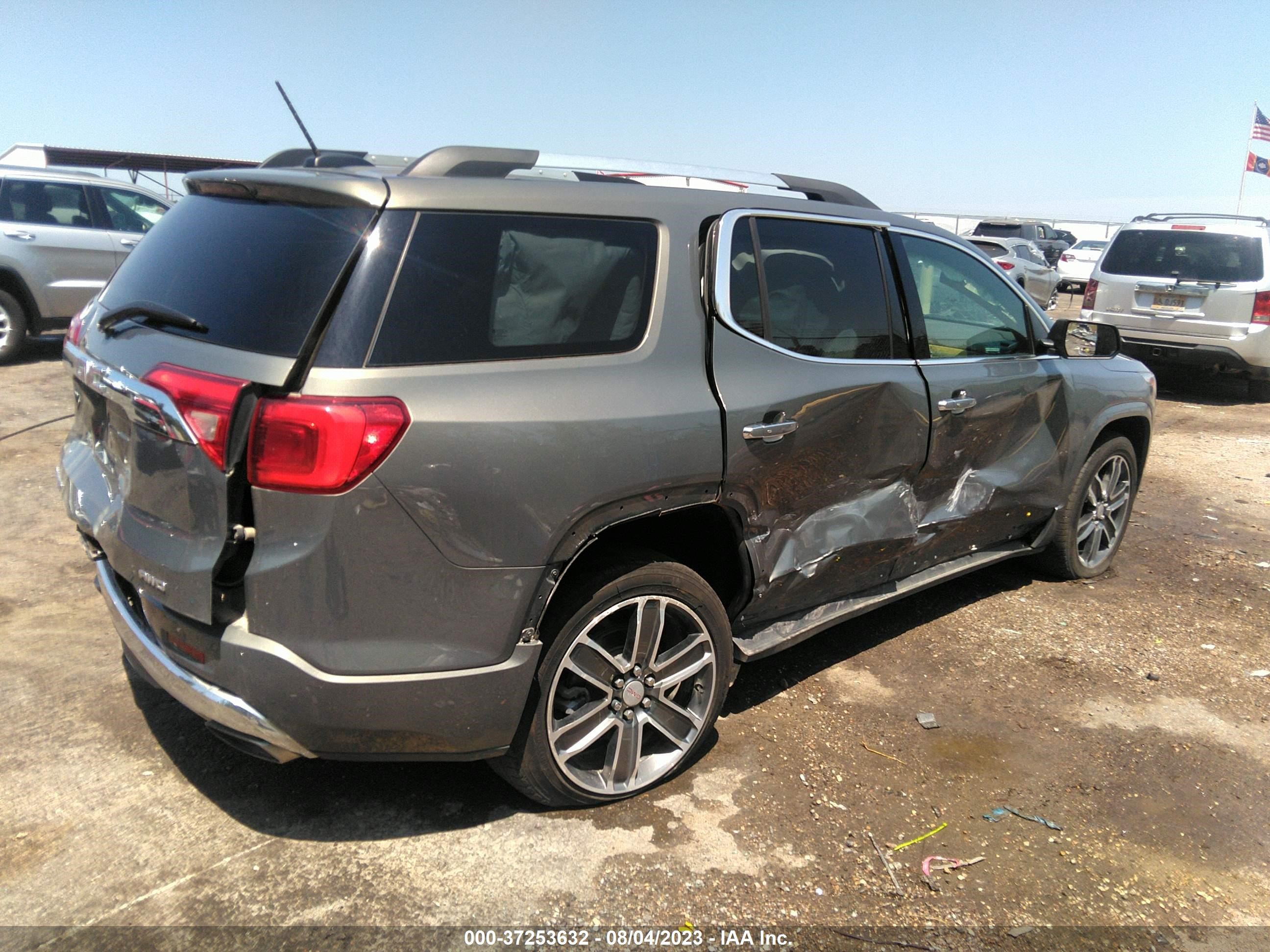 Photo 3 VIN: 1GKKNXLS2JZ140908 - GMC ACADIA 