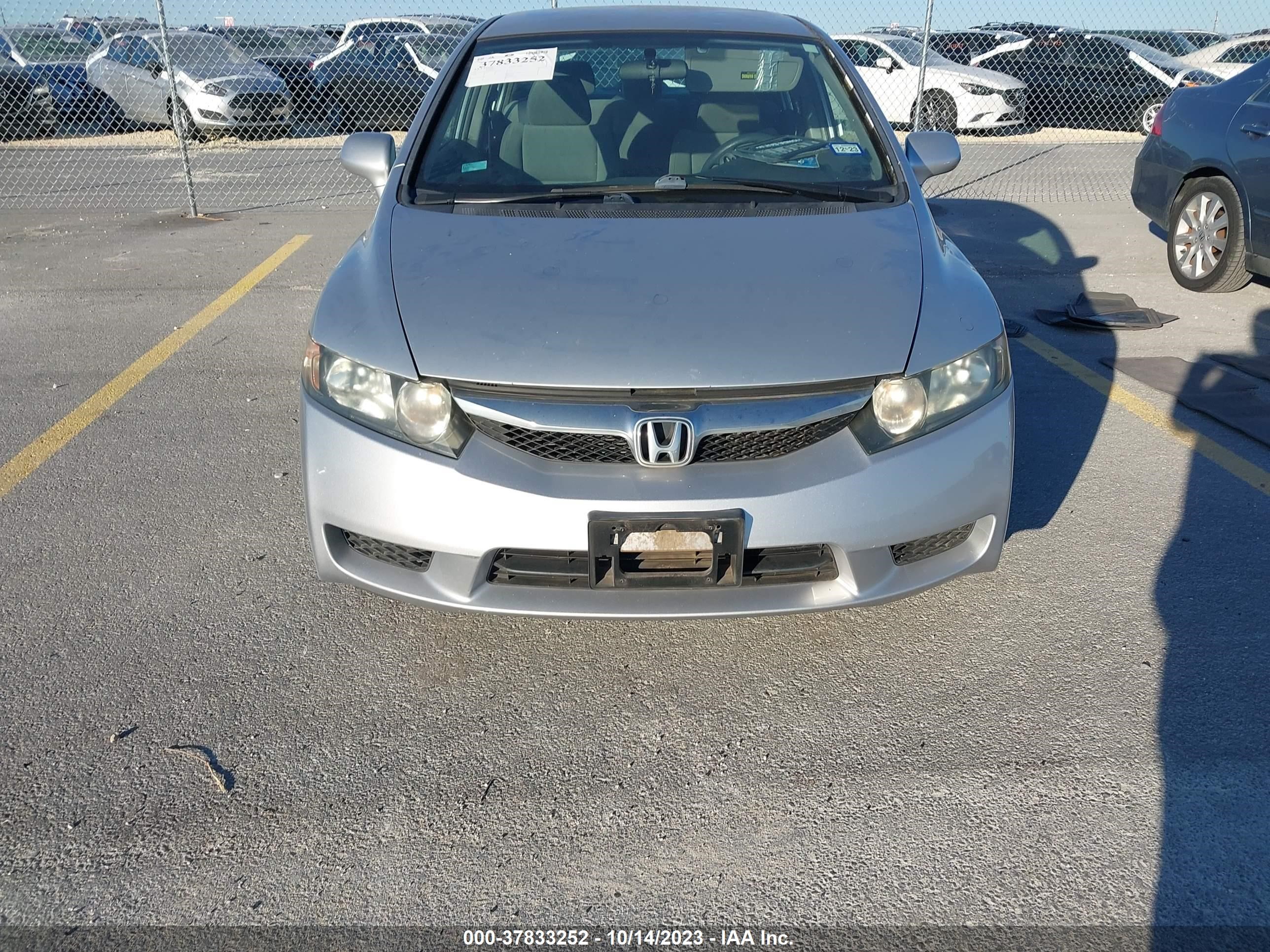 Photo 11 VIN: 1GKKNXLS3JZ243125 - HONDA CIVIC 