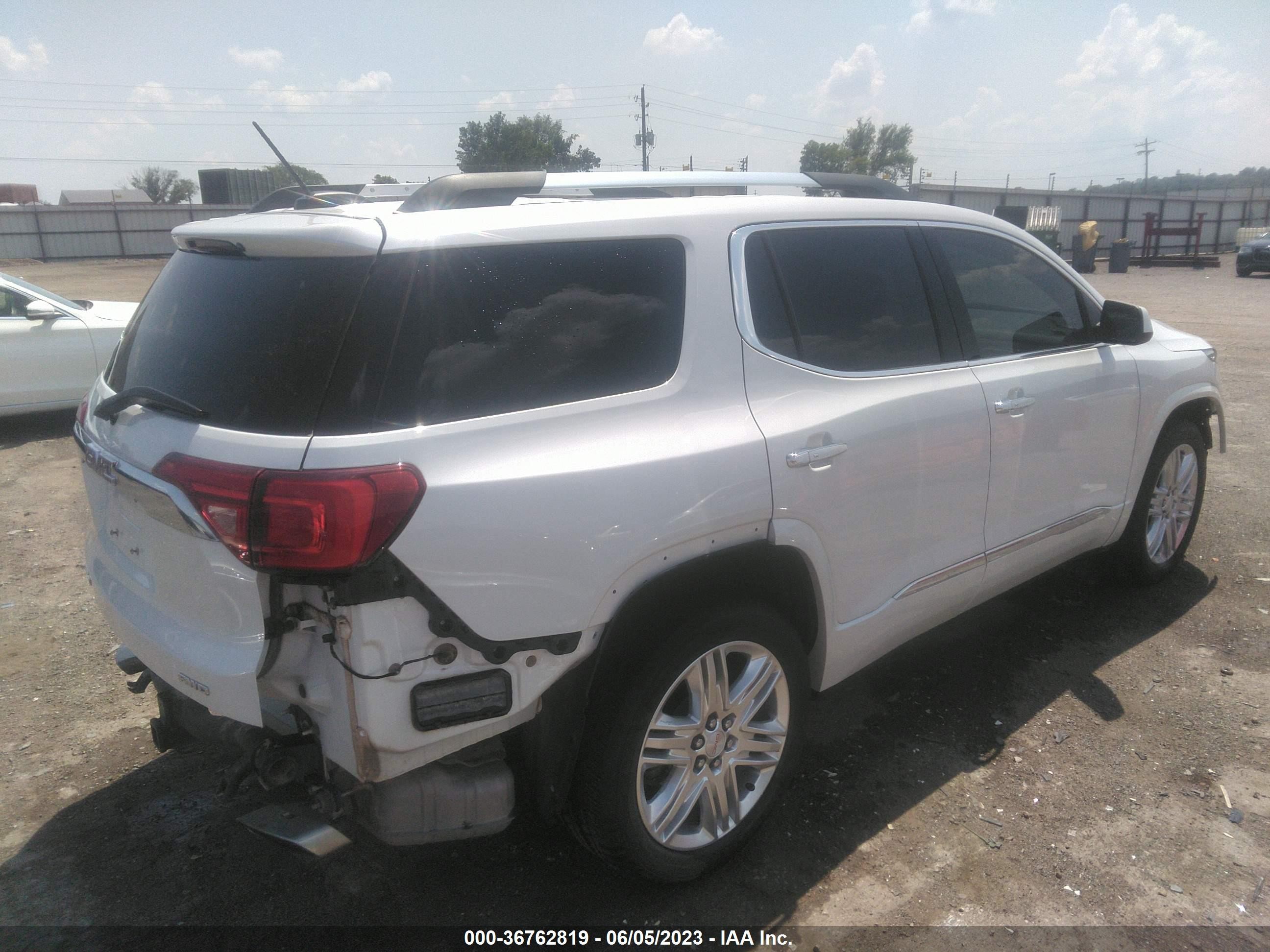 Photo 3 VIN: 1GKKNXLS4JZ126475 - GMC ACADIA 