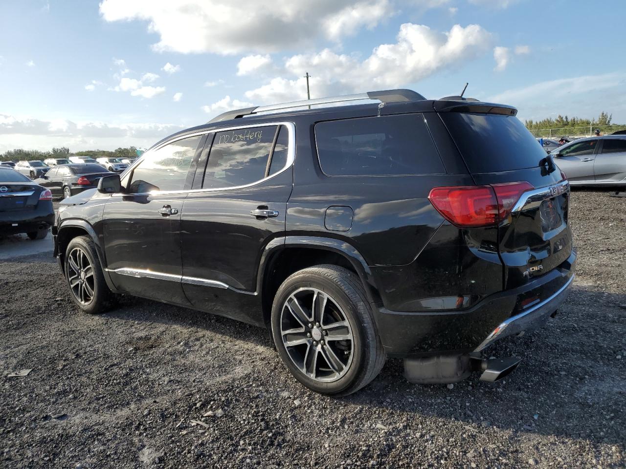 Photo 1 VIN: 1GKKNXLS8HZ302891 - GMC ACADIA 