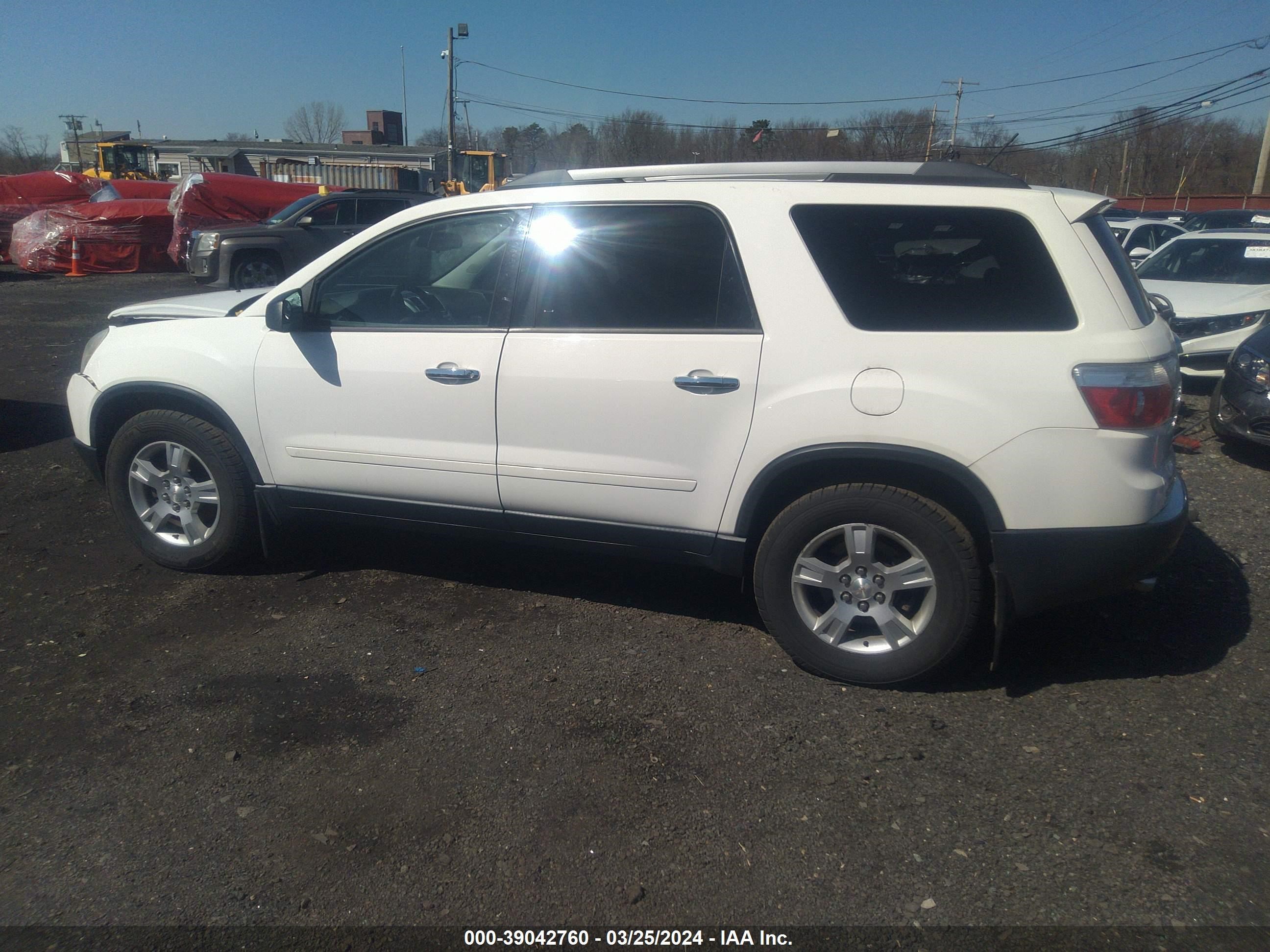 Photo 13 VIN: 1GKKRNED0CJ337066 - GMC ACADIA 