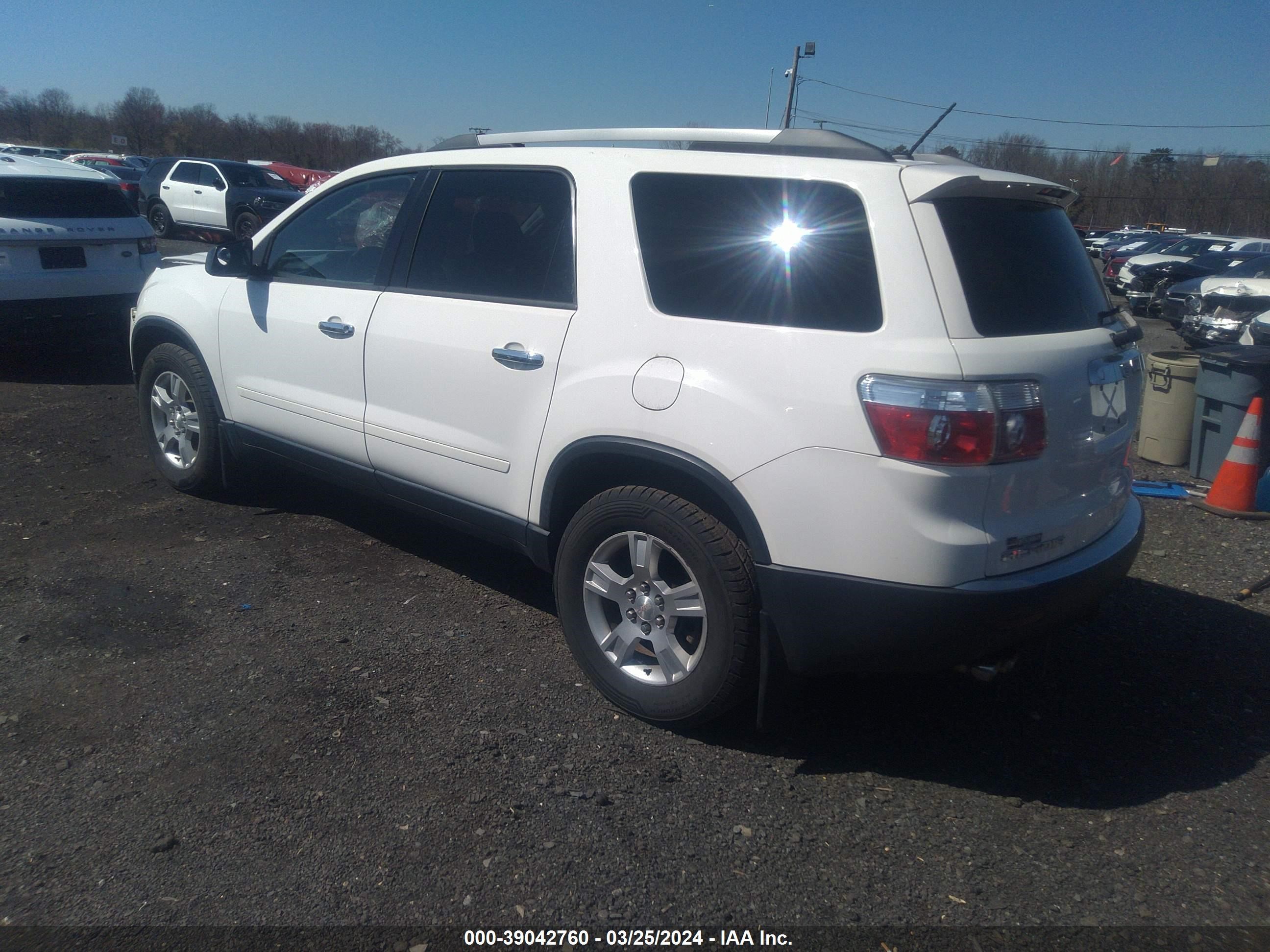 Photo 2 VIN: 1GKKRNED0CJ337066 - GMC ACADIA 