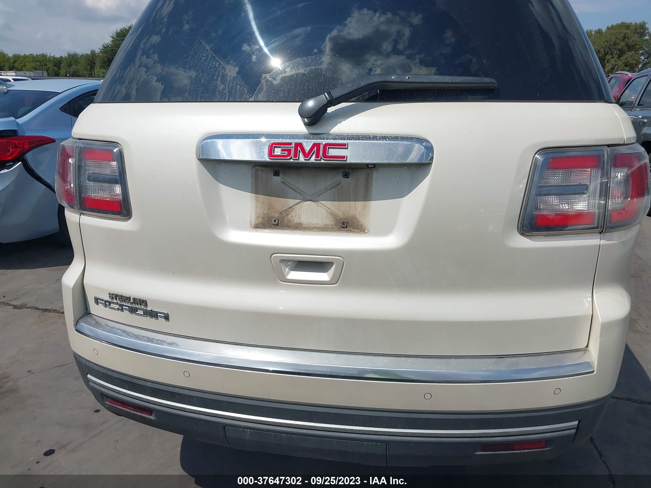 Photo 16 VIN: 1GKKRNED9EJ199823 - GMC ACADIA 