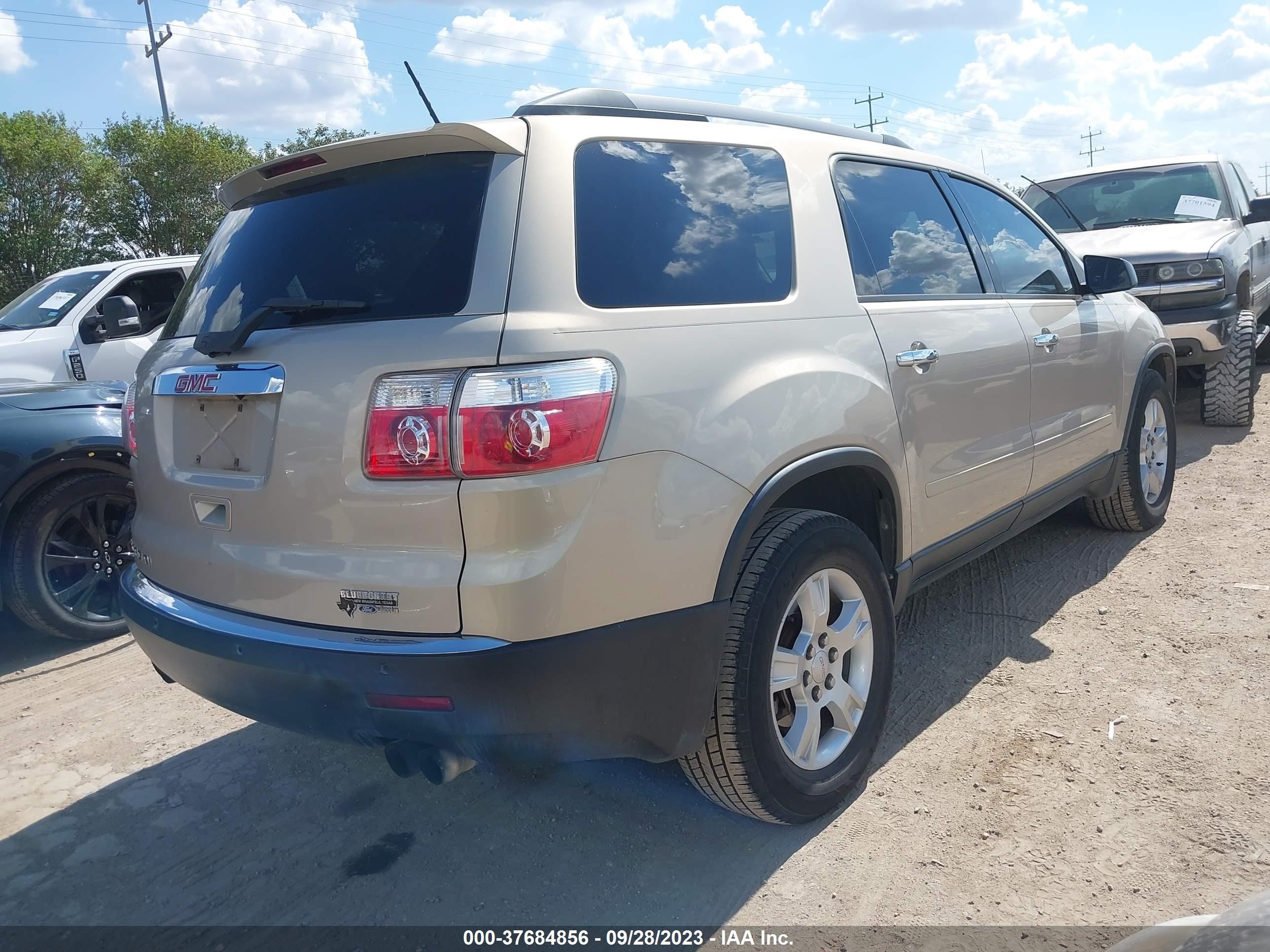 Photo 3 VIN: 1GKKRPED7BJ418415 - GMC ACADIA 