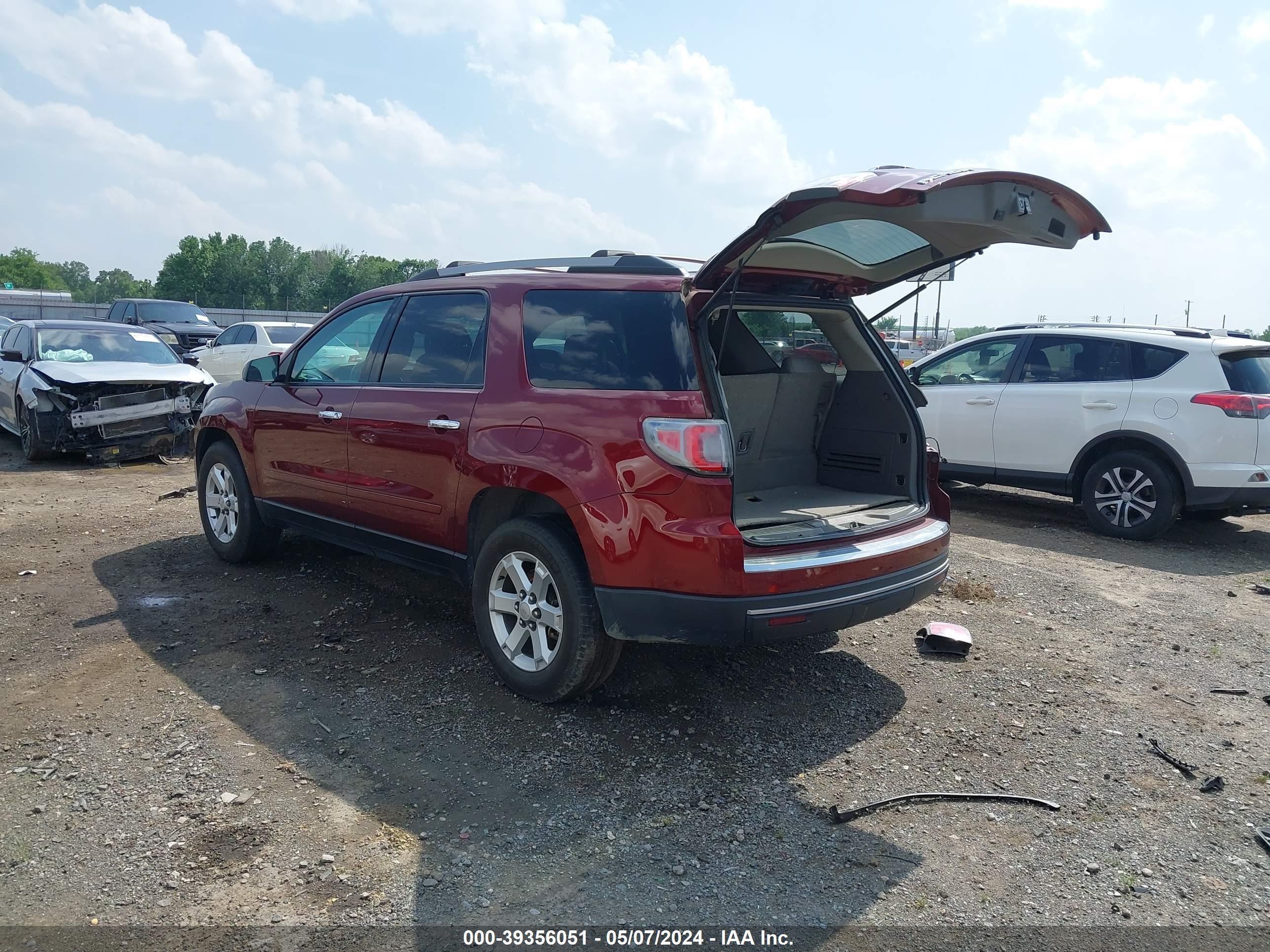 Photo 2 VIN: 1GKKRPKD2FJ154644 - GMC ACADIA 