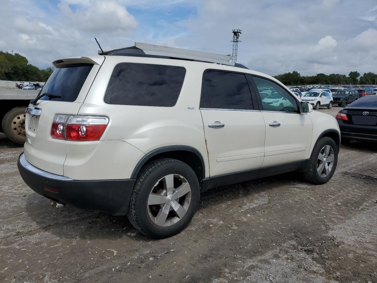 Photo 2 VIN: 1GKKRRED7CJ240700 - GMC ACADIA 