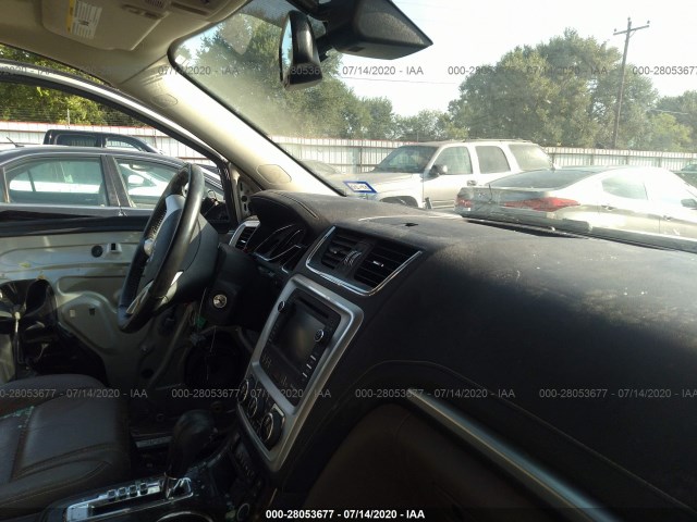 Photo 4 VIN: 1GKKRSKD7HJ180565 - GMC ACADIA LIMITED 