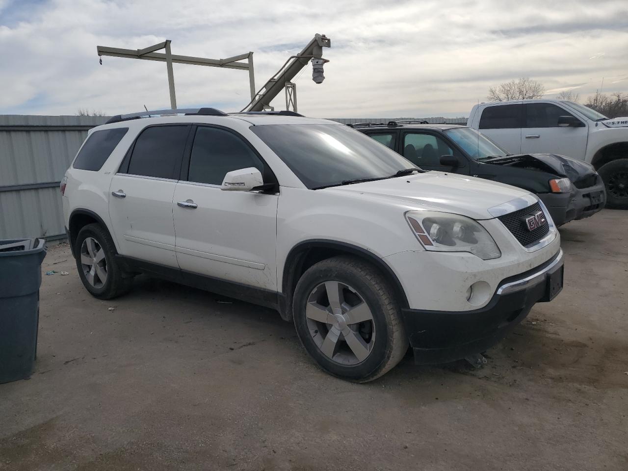 Photo 3 VIN: 1GKKVRED4BJ362747 - GMC ACADIA 