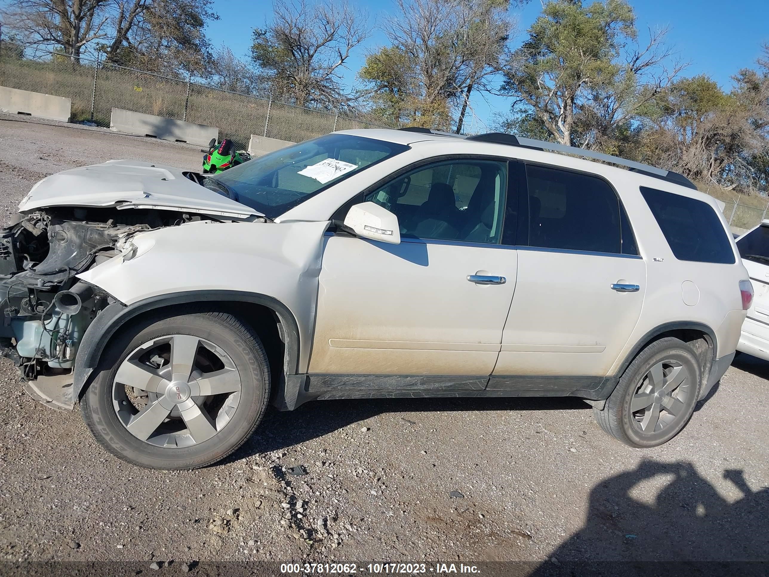 Photo 13 VIN: 1GKKVRED4CJ207973 - GMC ACADIA 