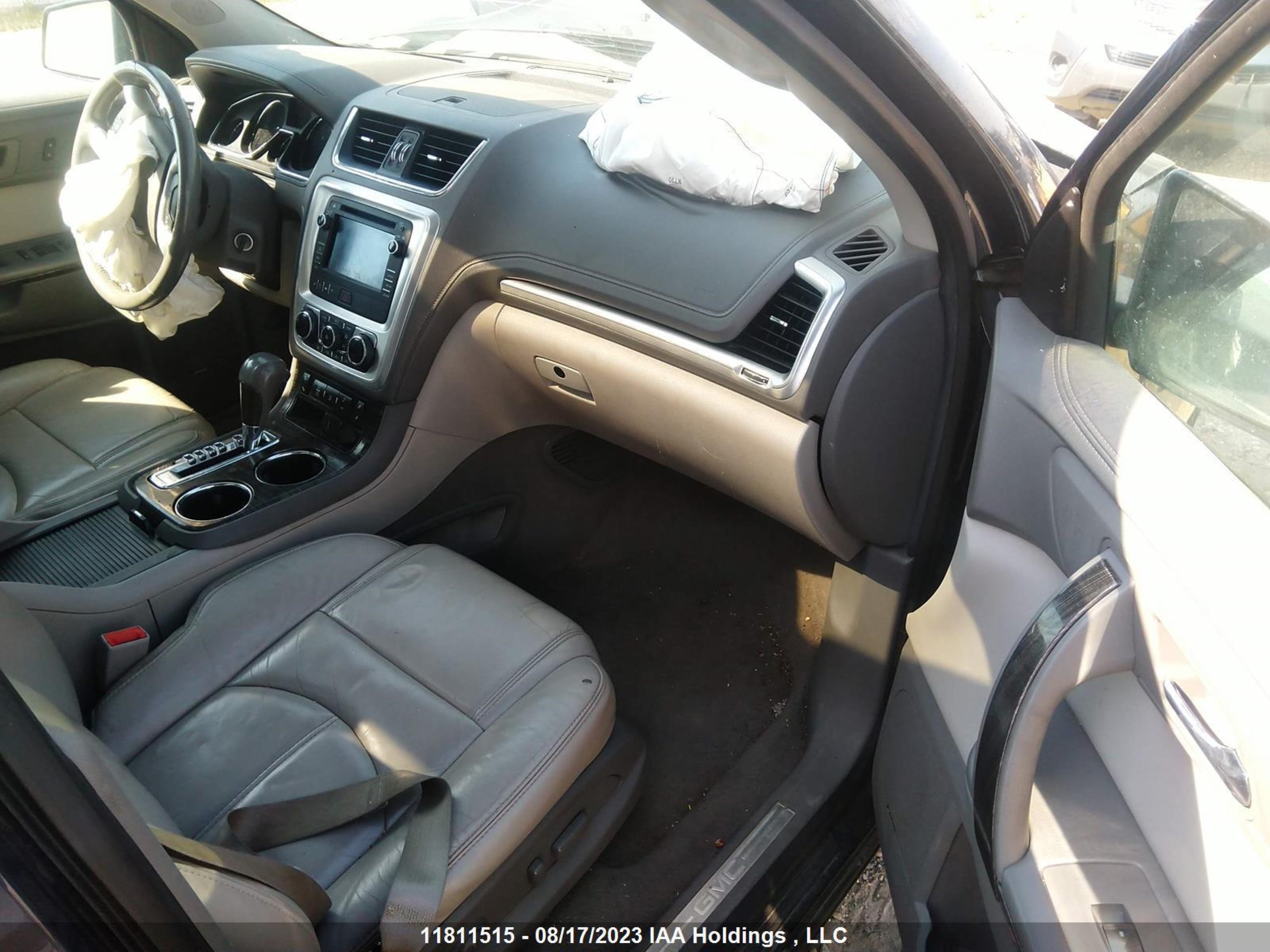 Photo 4 VIN: 1GKKVRKD0FJ154973 - GMC ACADIA 