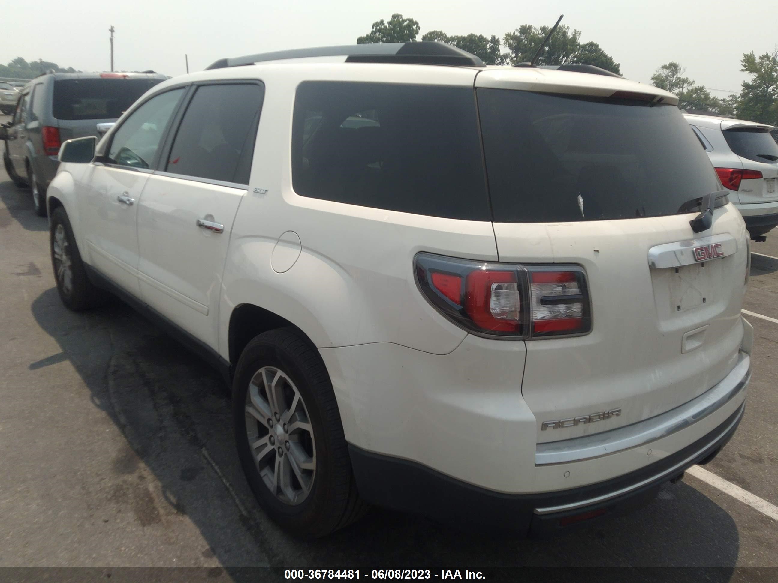 Photo 2 VIN: 1GKKVRKD0FJ260372 - GMC ACADIA 