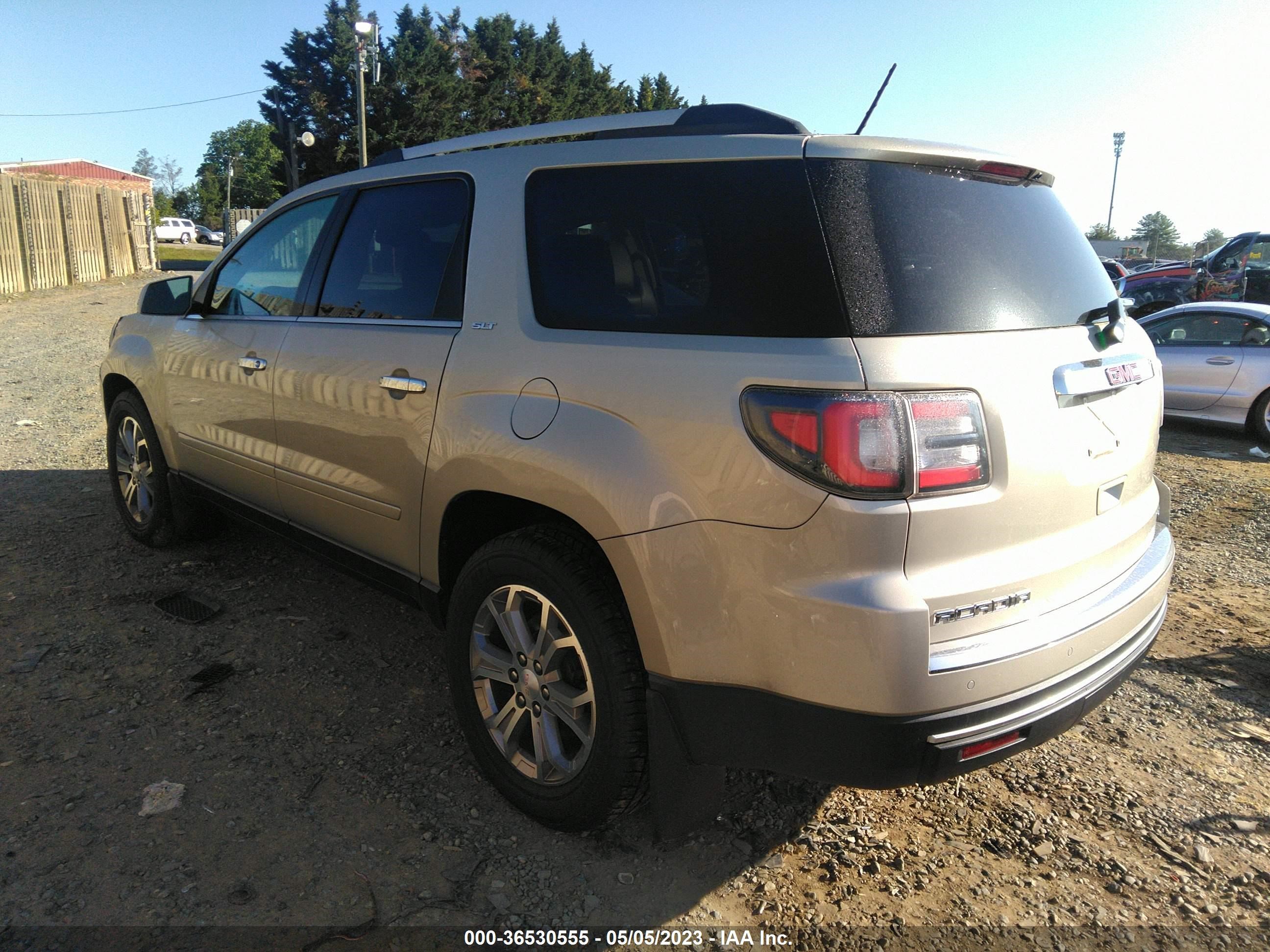 Photo 2 VIN: 1GKKVRKD8FJ225756 - GMC ACADIA 