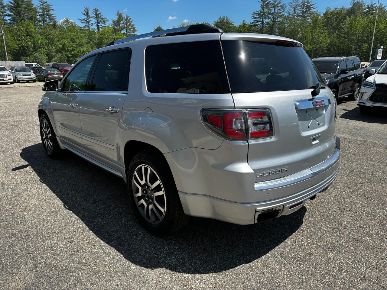 Photo 2 VIN: 1GKKVTKD6EJ172079 - GMC ACADIA 