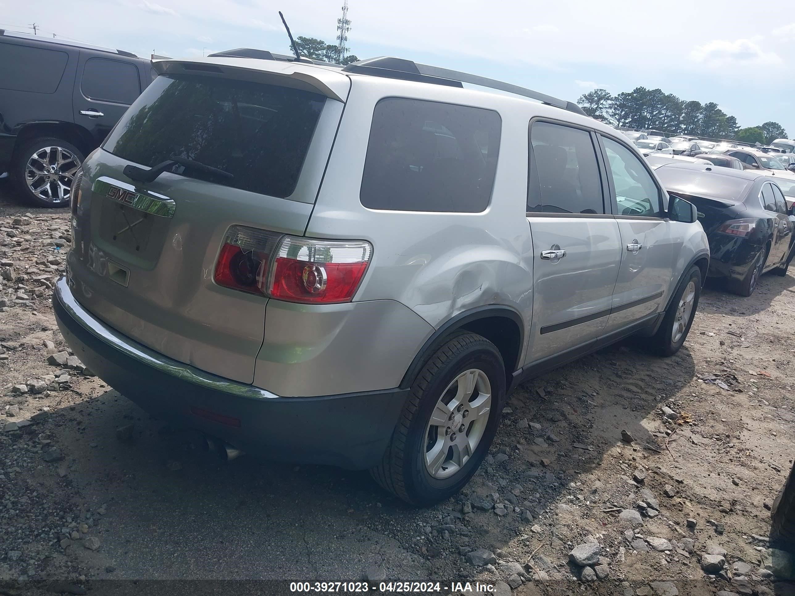 Photo 3 VIN: 1GKLRKED5AJ156464 - GMC ACADIA 