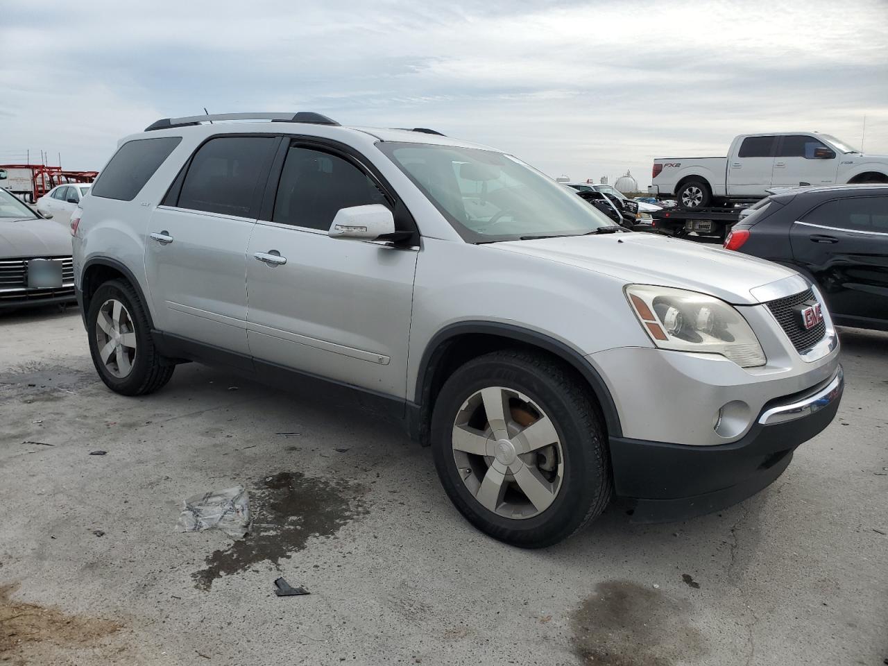 Photo 3 VIN: 1GKLRMED3AJ124897 - GMC ACADIA 