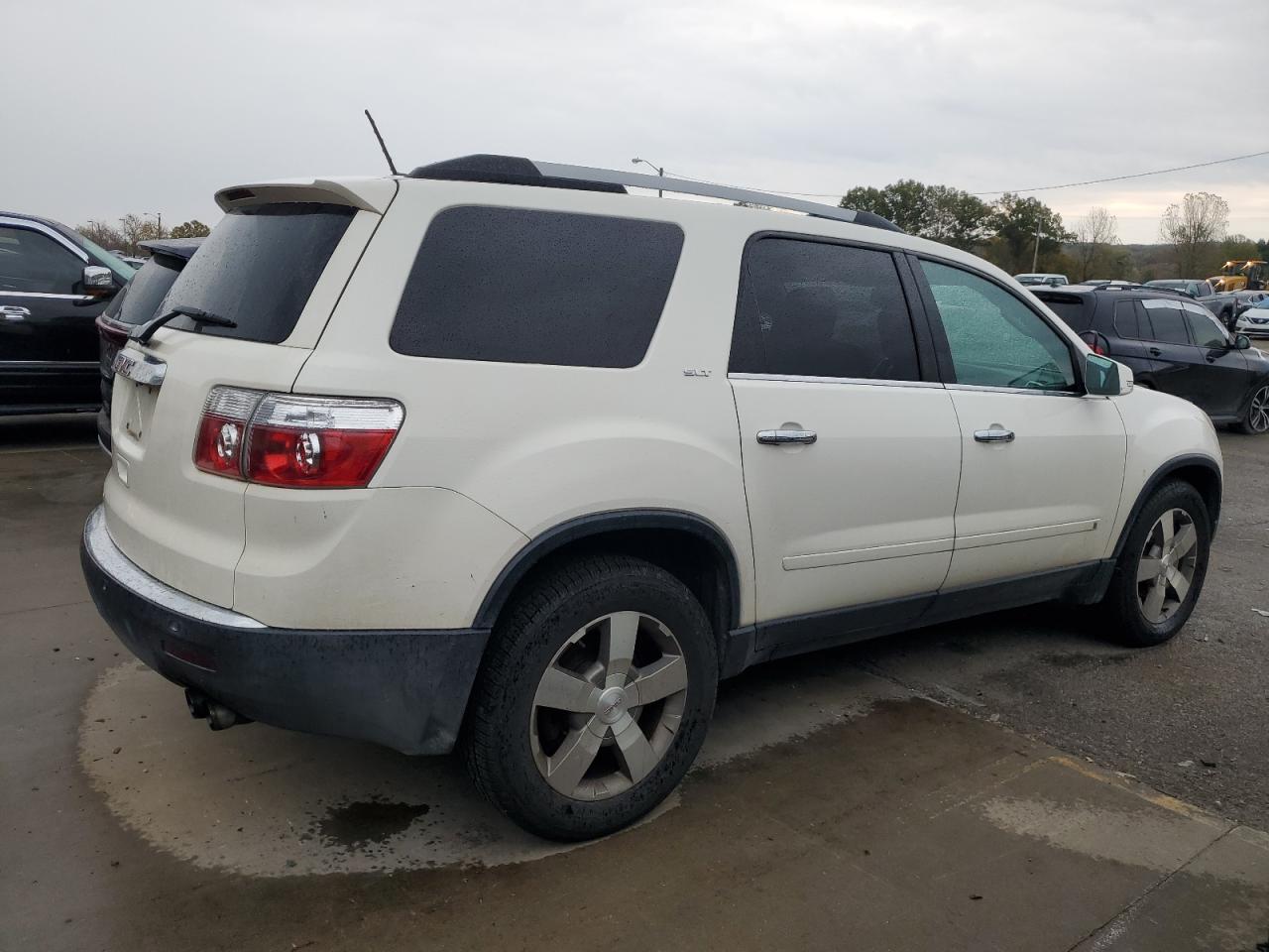 Photo 2 VIN: 1GKLRMED5AJ166875 - GMC ACADIA 