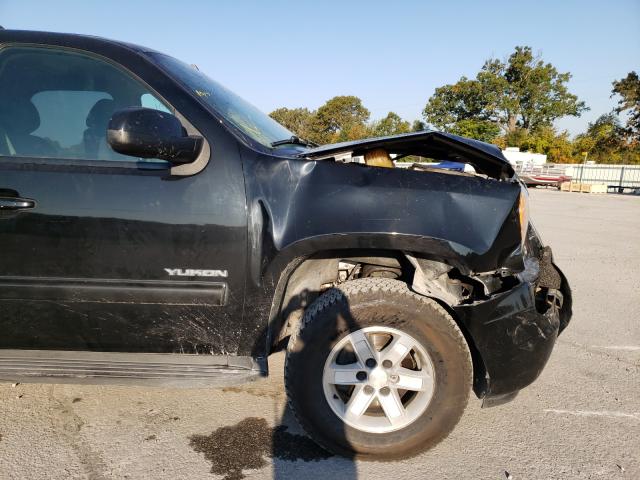 Photo 8 VIN: 1GKMCAE32AR182044 - GMC YUKON SLE 