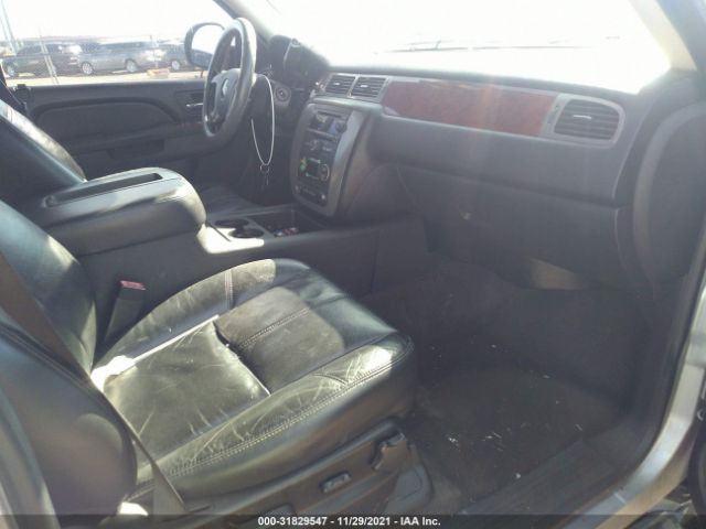 Photo 4 VIN: 1GKMCCE30AR142606 - GMC YUKON 