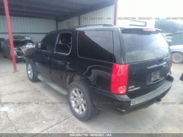 Photo 2 VIN: 1GKS1AE04BR233838 - GMC YUKON 