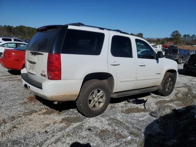 Photo 2 VIN: 1GKS1AE04CR303646 - GMC YUKON SLE 