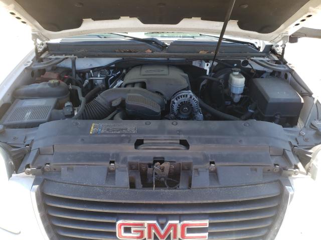 Photo 6 VIN: 1GKS1AE06BR232867 - GMC YUKON SLE 