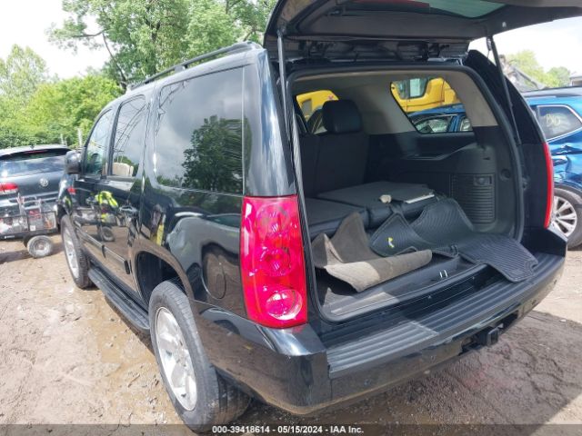 Photo 2 VIN: 1GKS1AE06BR379223 - GMC YUKON 