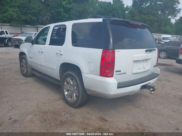 Photo 2 VIN: 1GKS1AE0XCR175073 - GMC YUKON 