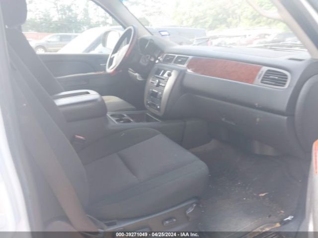 Photo 4 VIN: 1GKS1AE0XCR175073 - GMC YUKON 