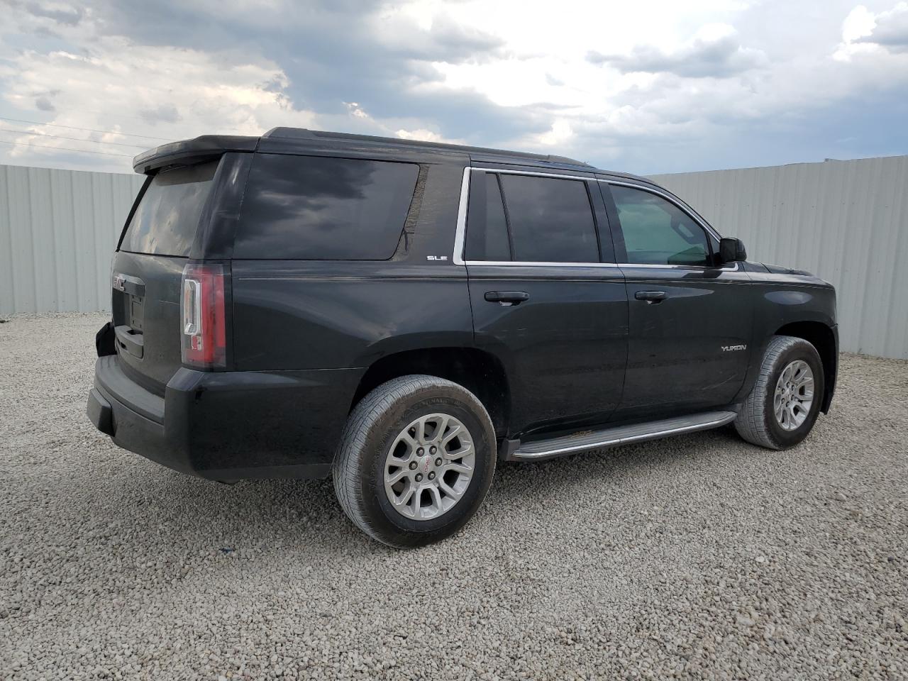 Photo 2 VIN: 1GKS1AKC0GR179539 - GMC YUKON 