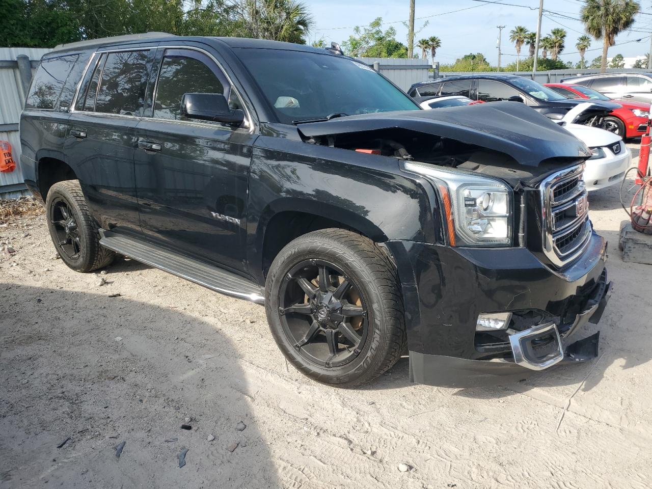 Photo 3 VIN: 1GKS1AKC4GR474465 - GMC YUKON 