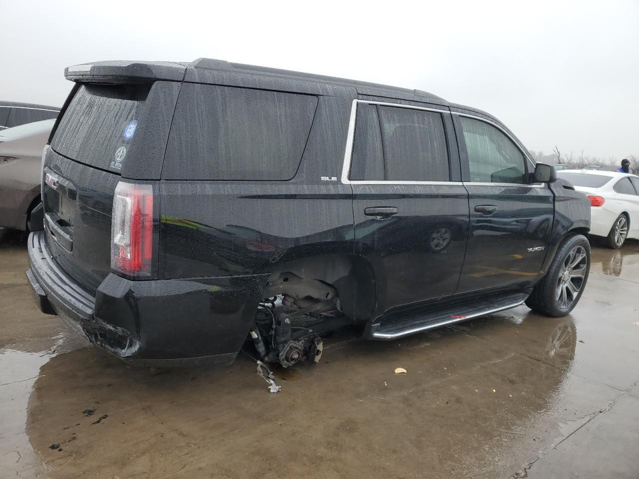 Photo 2 VIN: 1GKS1AKC4HR404336 - GMC YUKON 